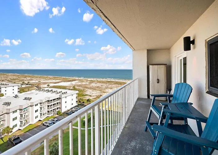 Royal Gulf & Racquet Club 5811 Gulf Shores